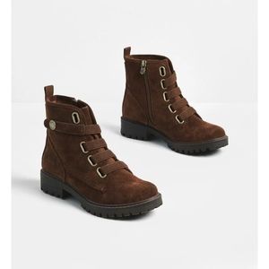 NEW TERRAIN OR SHINE BOOTIE